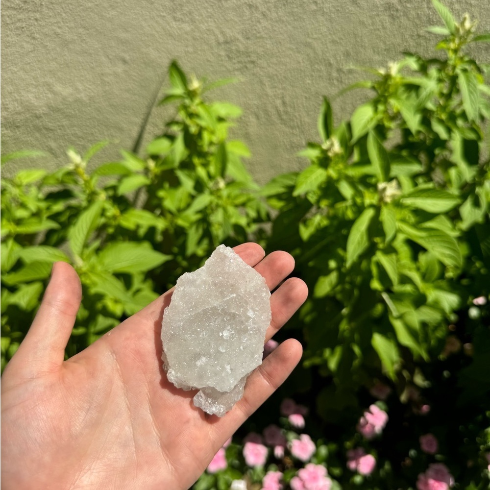 Small Clear Quartz Crystal Cluster - Picture 6 of 8